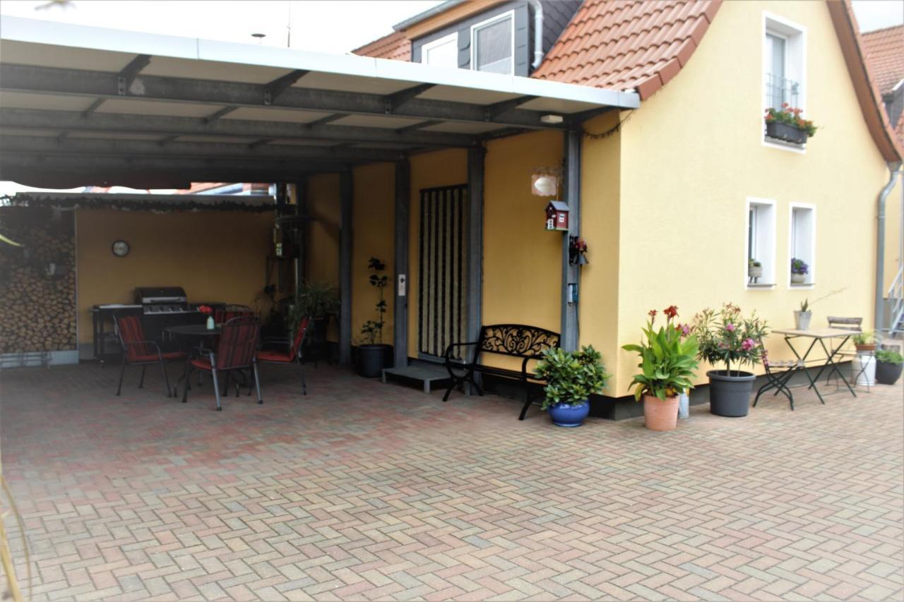Kleines Zuhause Apartment Магдебург Екстериор снимка