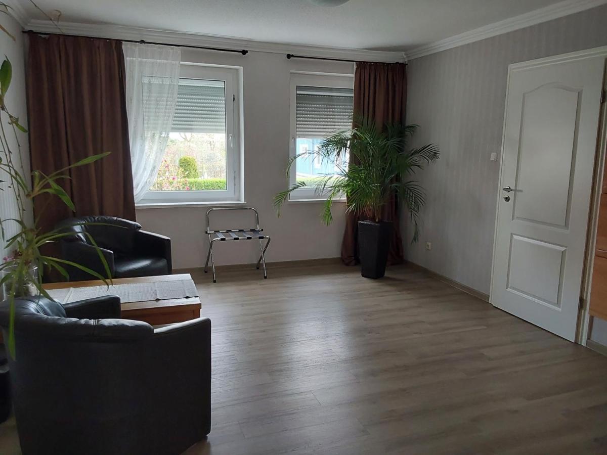 Kleines Zuhause Apartment Магдебург Екстериор снимка