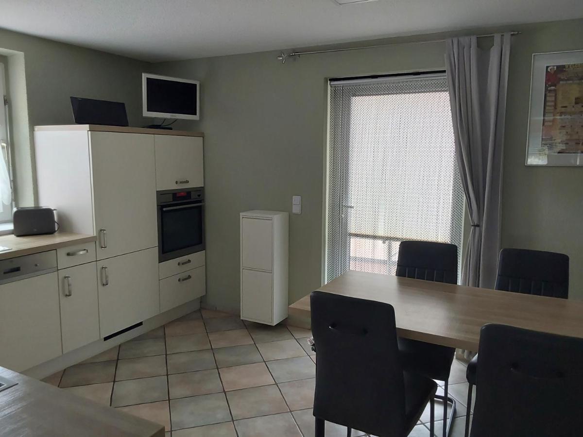 Kleines Zuhause Apartment Магдебург Екстериор снимка
