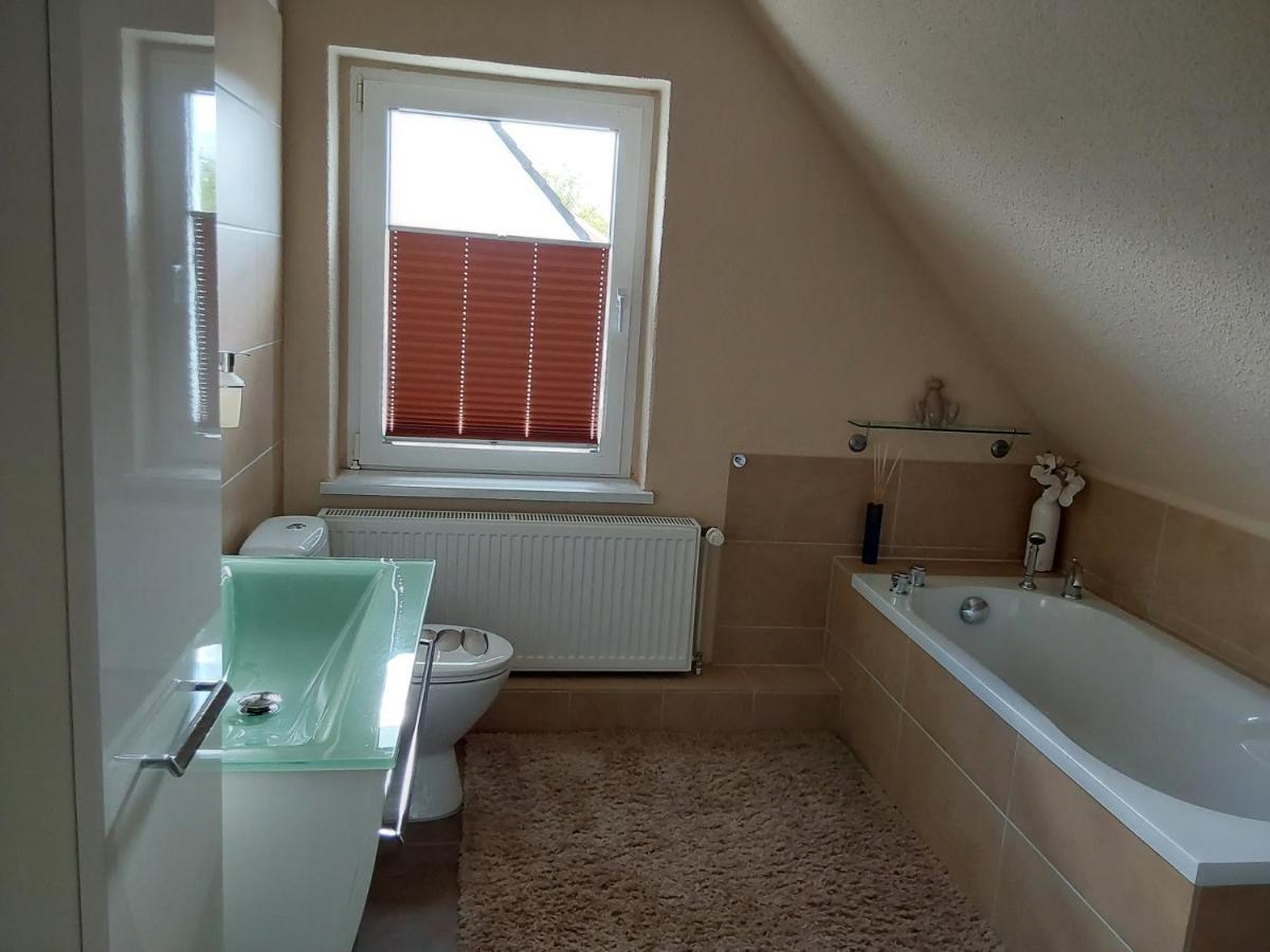 Kleines Zuhause Apartment Магдебург Екстериор снимка
