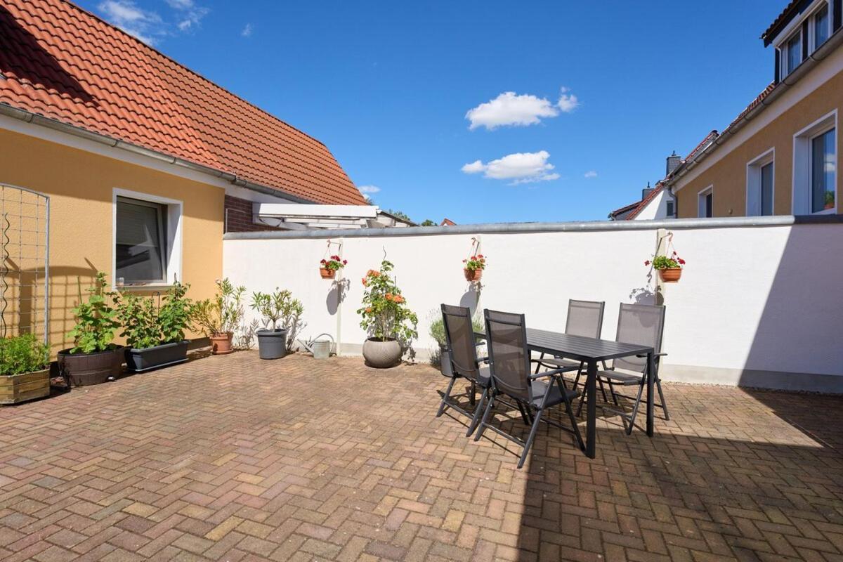 Kleines Zuhause Apartment Магдебург Екстериор снимка