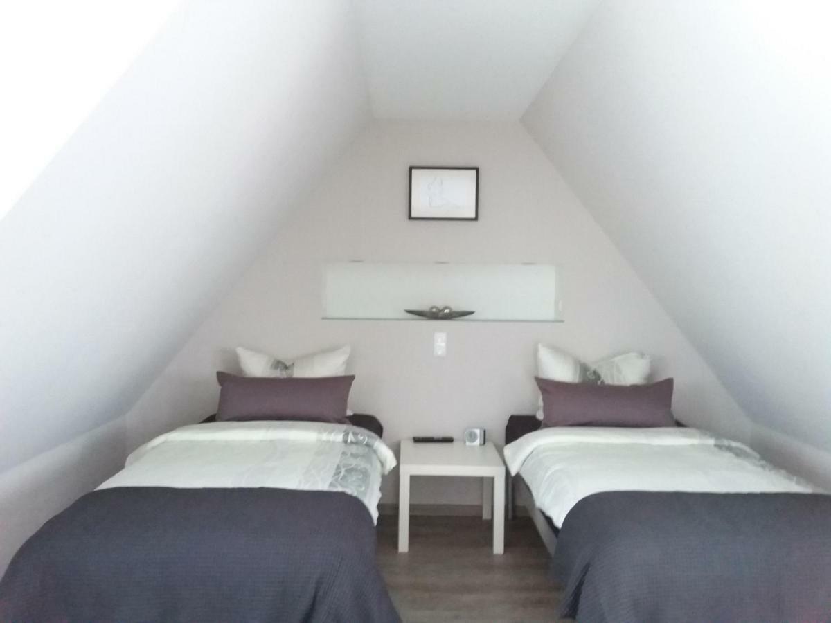 Kleines Zuhause Apartment Магдебург Екстериор снимка