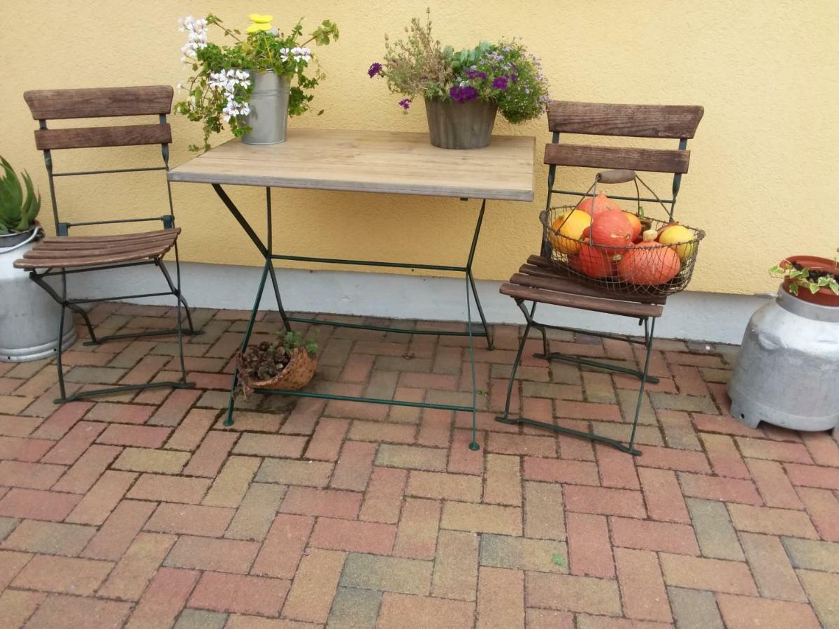 Kleines Zuhause Apartment Магдебург Екстериор снимка